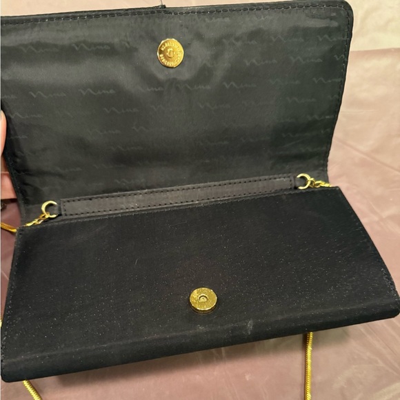 NWOT Nina Vintage Y2K Black/Gold Clutch w/ Bow Embellishment & Chain Strap - Picture 6 of 11